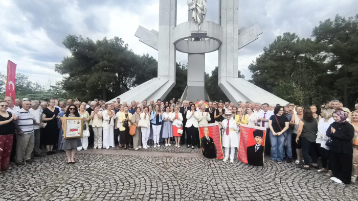 BAŞKAN GENCAN: "BİZİM YÖNÜMÜZ; GAZİ MUSTAFA KEMAL ATATÜRK'ÜN GÖSTERDİĞİ ÇAĞDAŞLIK HEDEFİDİR"