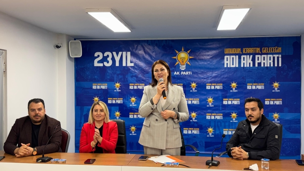 AK PARTİ İL BAŞKANI BELGİN İBA: “TÜM SAĞLIK ÇALIŞANLARIMIZIN GÖSTERDİĞİ GAYRETİN ÖNEMİ BÜYÜKTÜR”