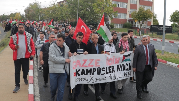 TÜ’DE “GAZZE İÇİN UMUT, İNSANLIK İÇİN ONUR YÜRÜYÜŞÜ” DÜZENLENDİ