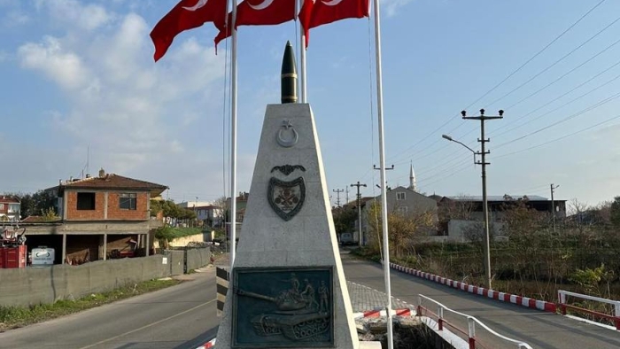 LALAPAŞA’DA ‘ÜÇ ŞEHİTLER ANITI’ YENİDEN HAYAT BULDU