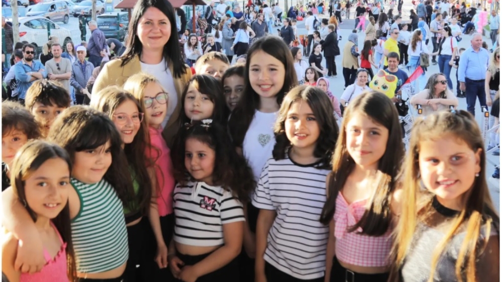 “ÇOCUKLARIN HAKKINI ARAYABİLECEĞİ ADİL BİR DÜNYA MÜMKÜN”