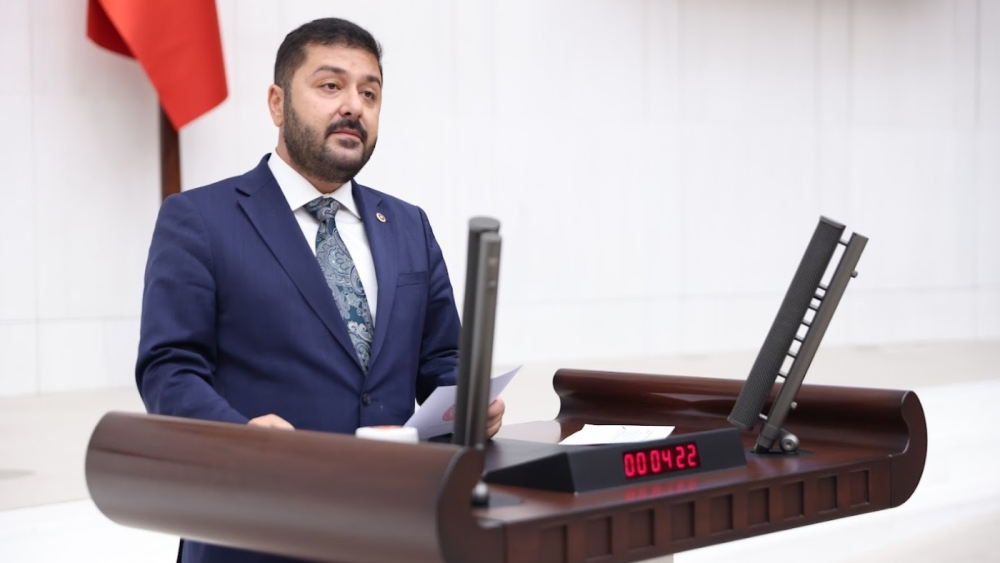 CHP’Lİ BARAN YAZGAN’DAN KIZILAY’A ‘YARDIM KOLİSİ’ TEPKİSİ