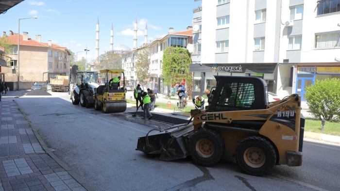KIYIK MEVKİİNDE ASFALT ÇALIŞMALARI SÜRÜYOR