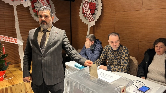 PAZARCILARIN BAŞKANI ŞEREF HASIR GÜVEN TAZELEDİ