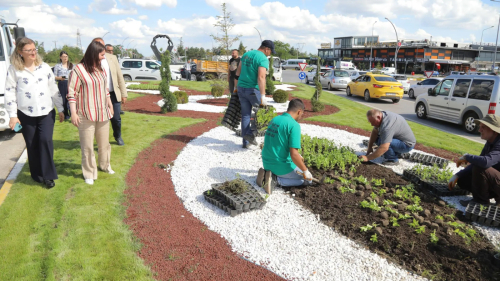 EDİRNE BELEDİYESİ ŞEHRİN DÖRT BİR YANINDA ÇALIŞMALARINI SÜRDÜRÜYOR