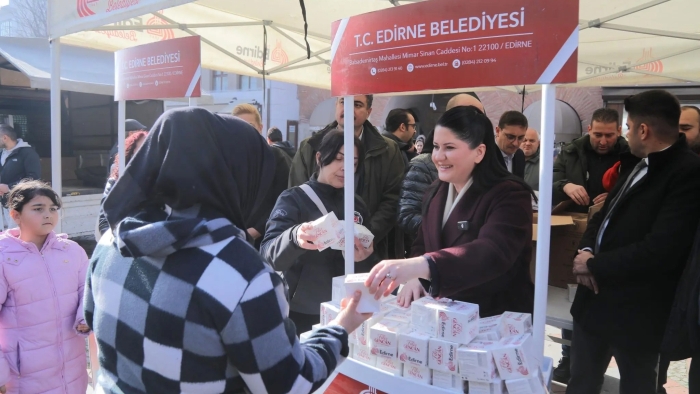 EDİRNE’DE KANDİL BEREKETİ